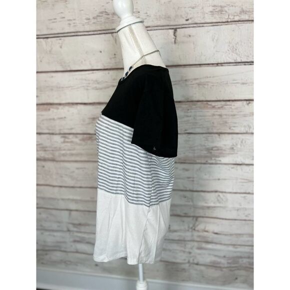 Woman’s T-shirt - Picture 2 of 5